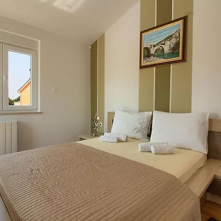 Golubovo 3km Beach Villa *